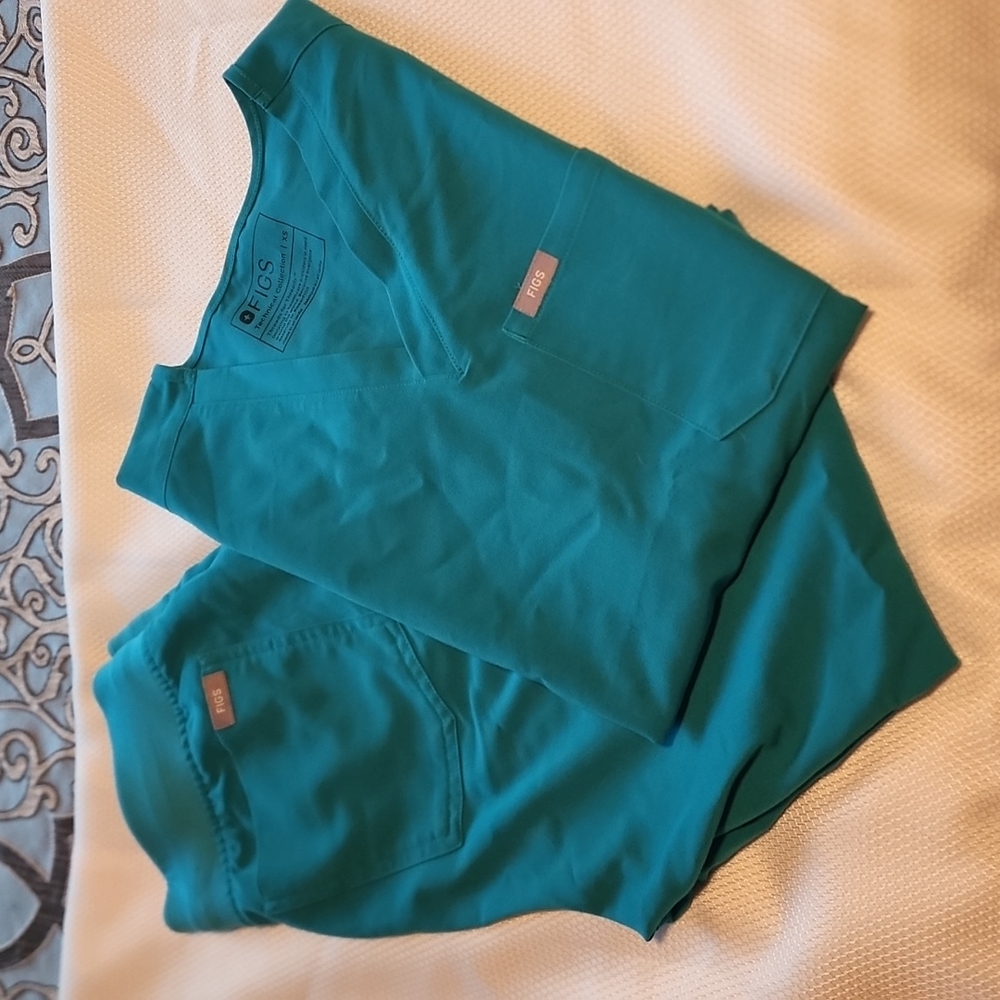 Figs scrubs teal